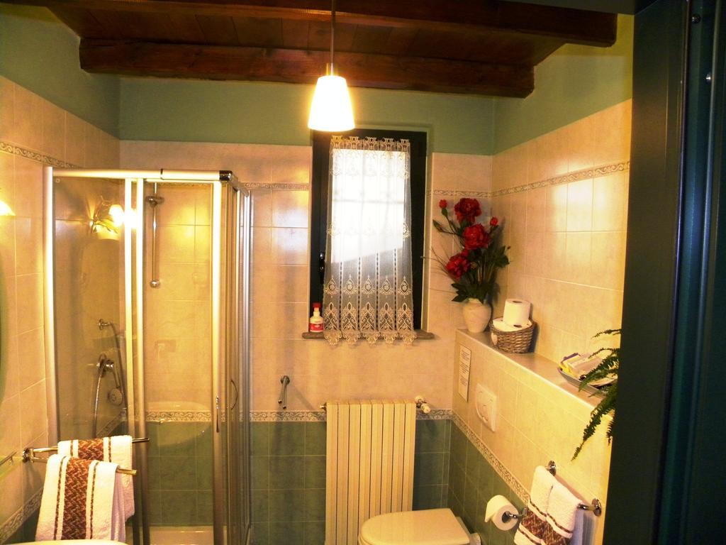 Bed&Breakfast La Siepe Pinerolo Cameră foto